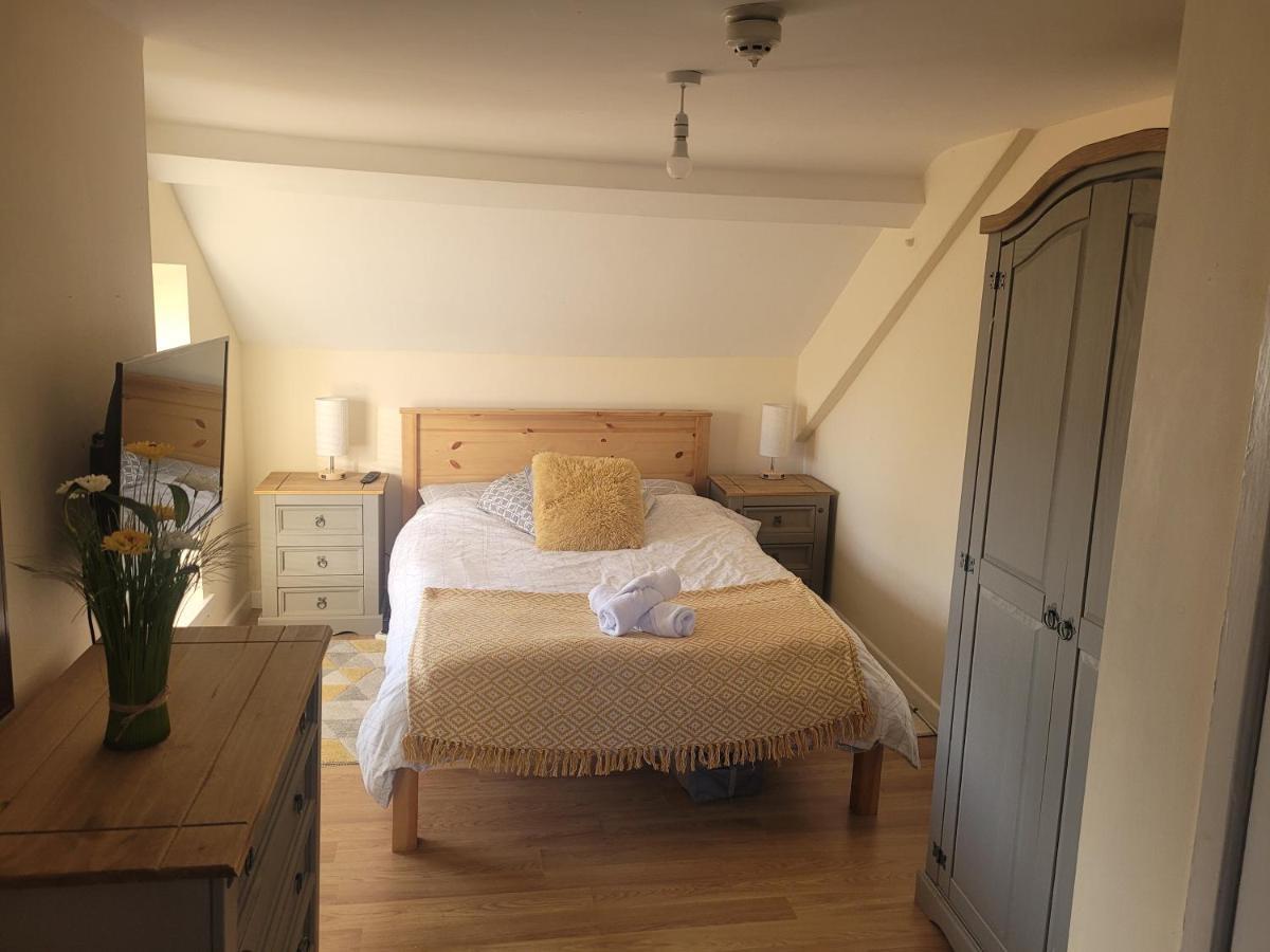 Large 5 Bed Town-Centre Home Close To The Beach, Sleeps 9 Aberystwyth Exterior foto