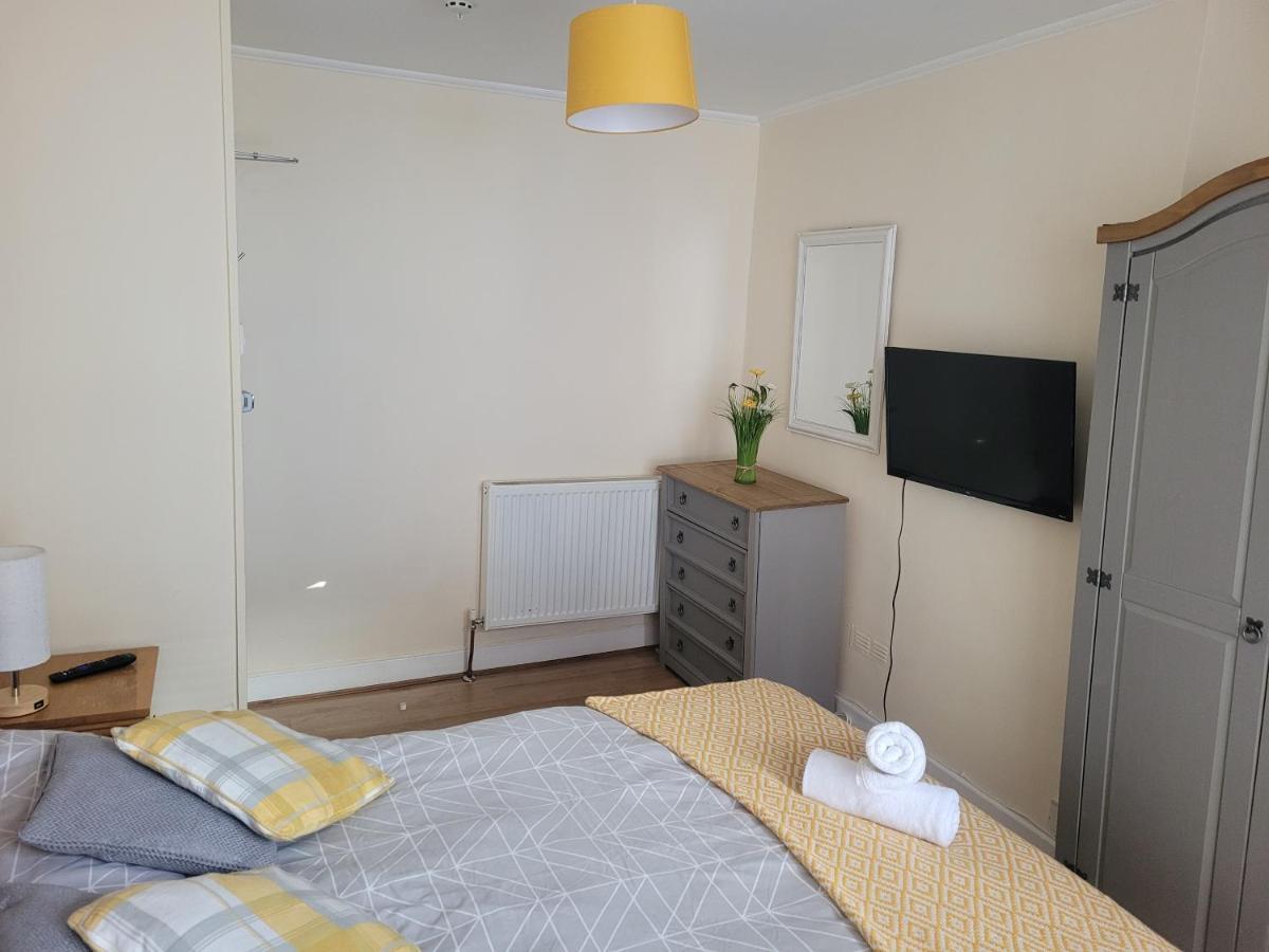 Large 5 Bed Town-Centre Home Close To The Beach, Sleeps 9 Aberystwyth Exterior foto